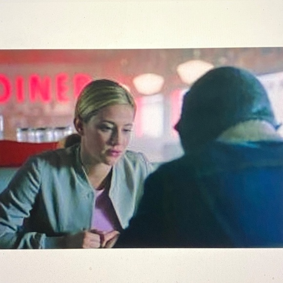 WILFRED ARITZIA Poussin Black Bomber Jacket ASO Betty Cooper in Riverdale M - Picture 3 of 16